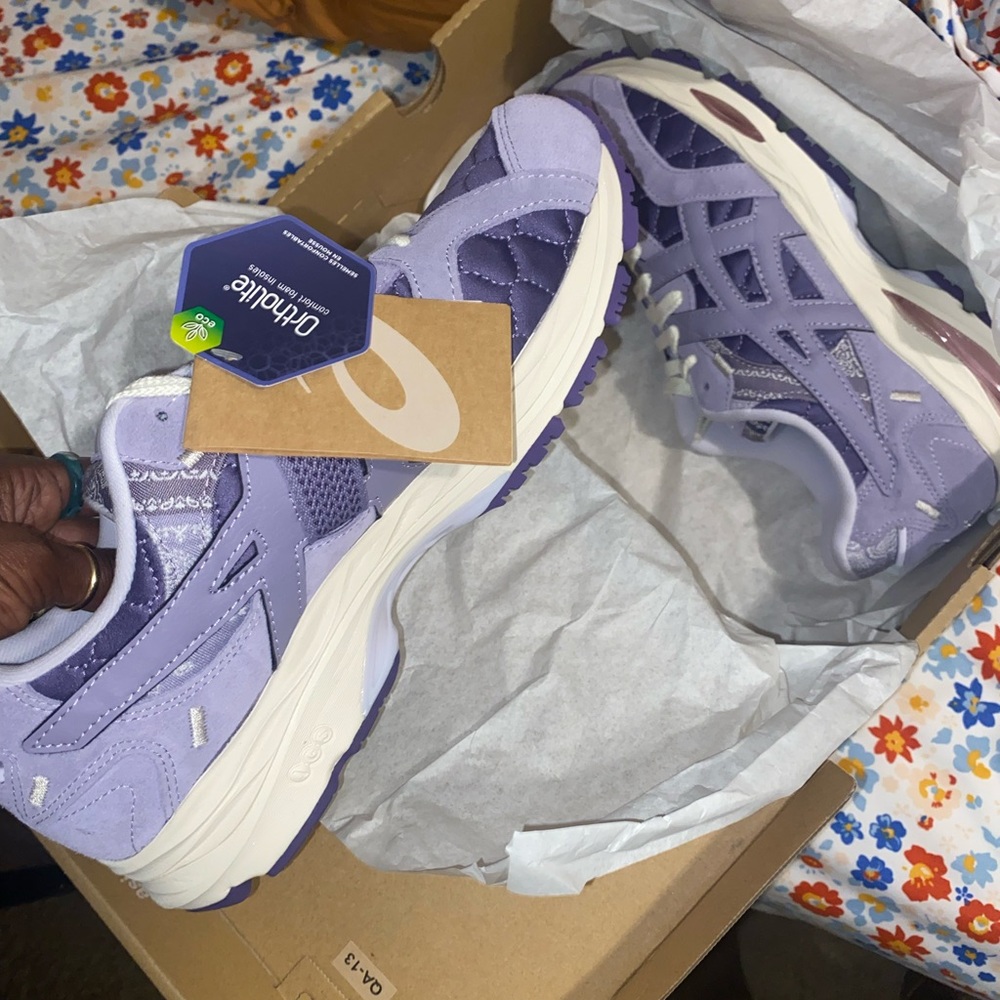 ASICS mens shoes